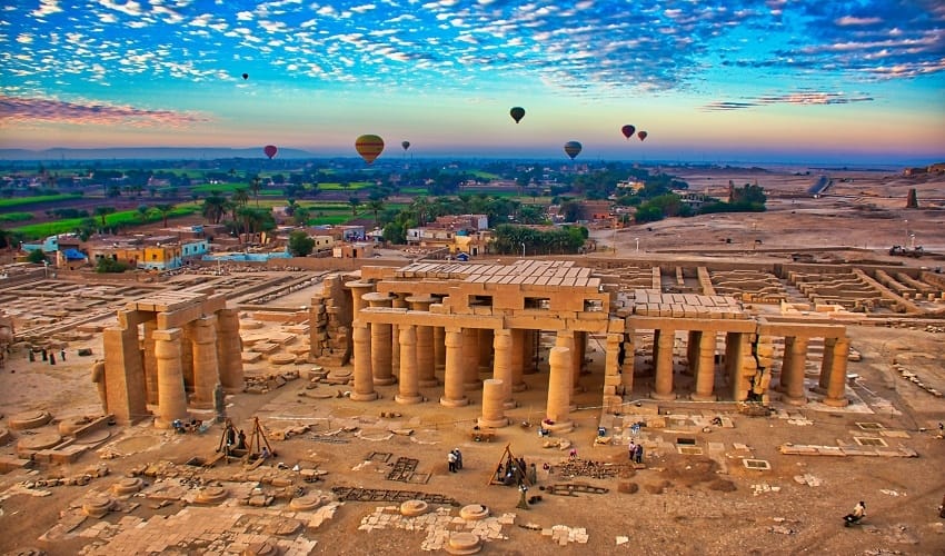 Hot-Air-Balloon-Rides-Over-Luxor-Egypt-tour-magic