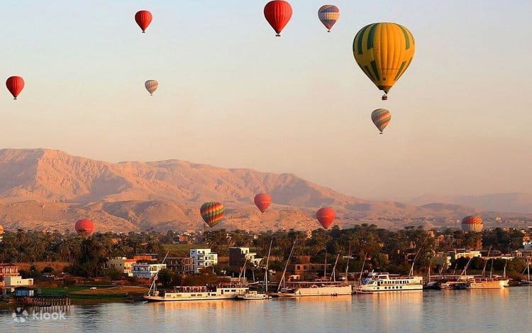 Hot,Air,Balloons,In,Luxor,,Egypt