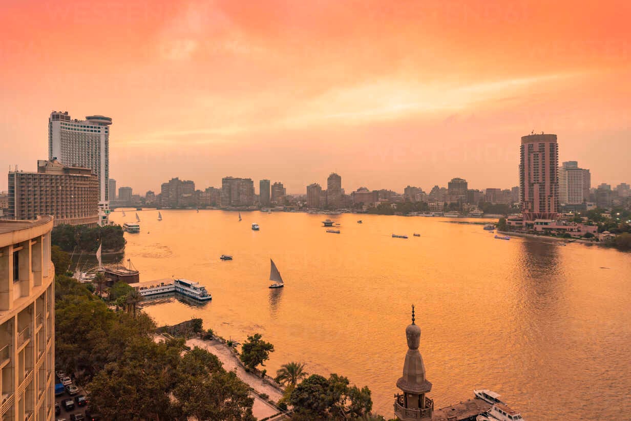 egypt-cairo-nile-with-skyline-and-downtown-area-from-garden-city-at-sunset-TAMF02453